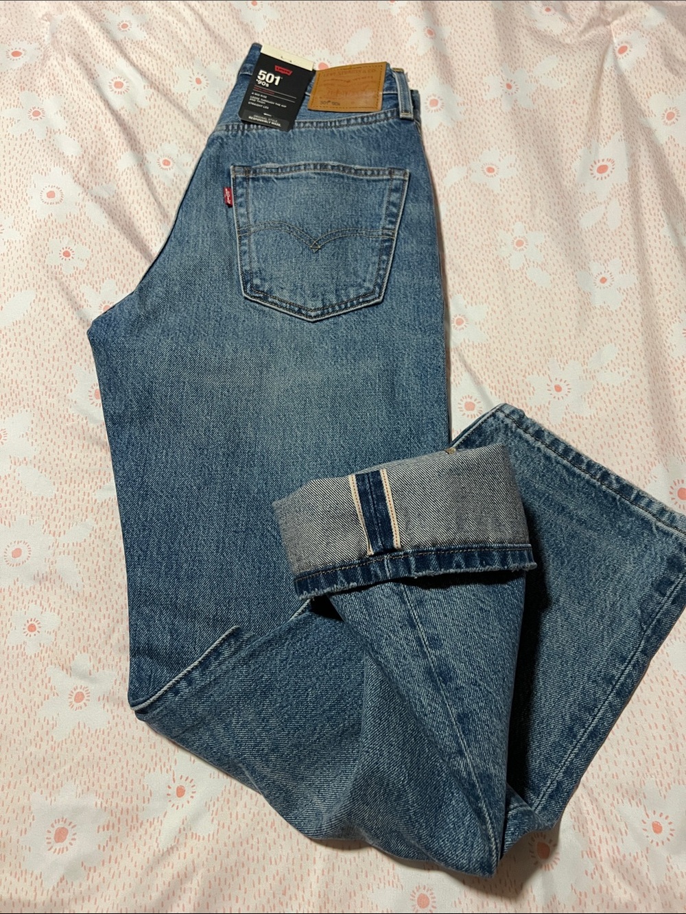 NWT Levi’s Selvedge 501 90s Distressed Blue Denim Jeans Straight Leg Sz 25/30